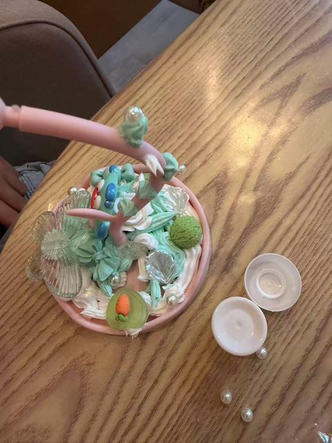 Mint and pink decoden cream mirror on a stand